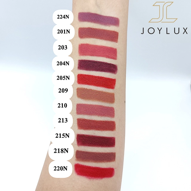 رنگ واقعی رژ آی کلاس تست رنگ رژ لب آی کلاس روی دست