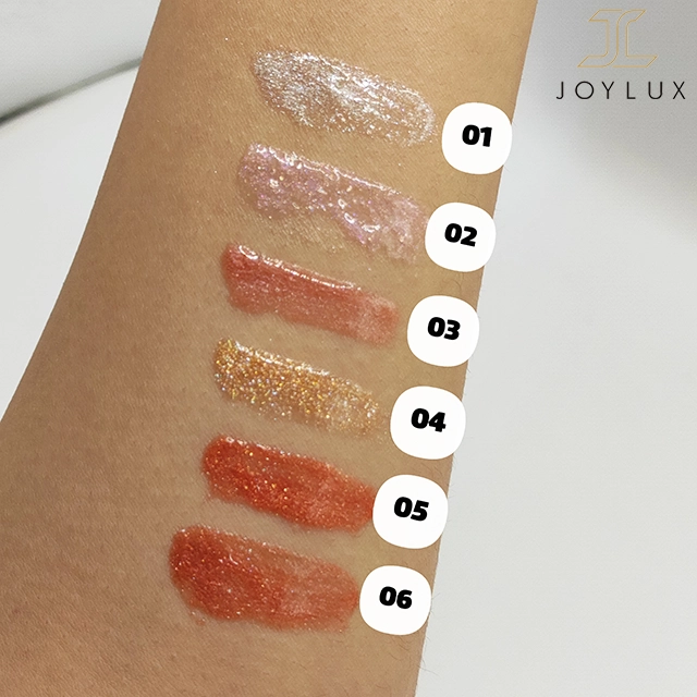 بررسی و مشاهده رنگهای براقکننده لب رومانتیک رین مدل Ice Cube Velvet نمای رنگهای مختلف براق کننده لب رومانتیک رین Ice Cube Velvet روی پوست دست